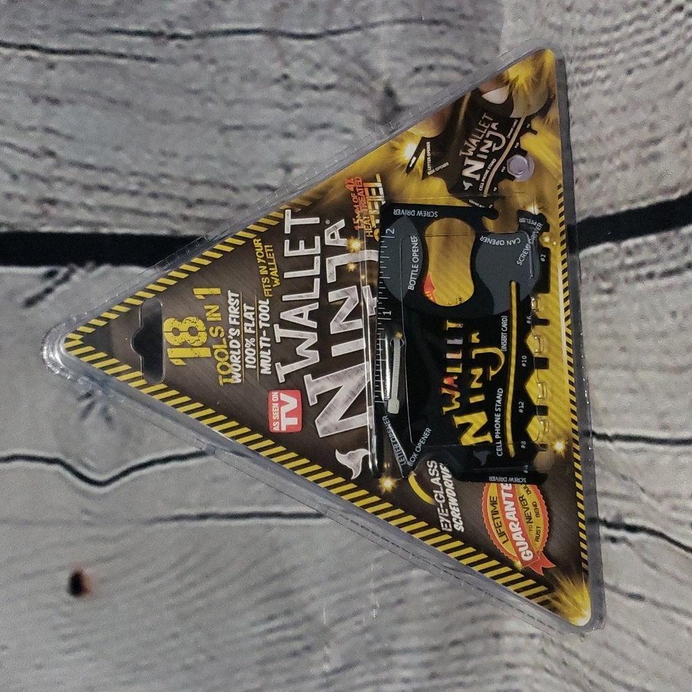NWT Wallet Ninja Multi-Tool - Black [B]